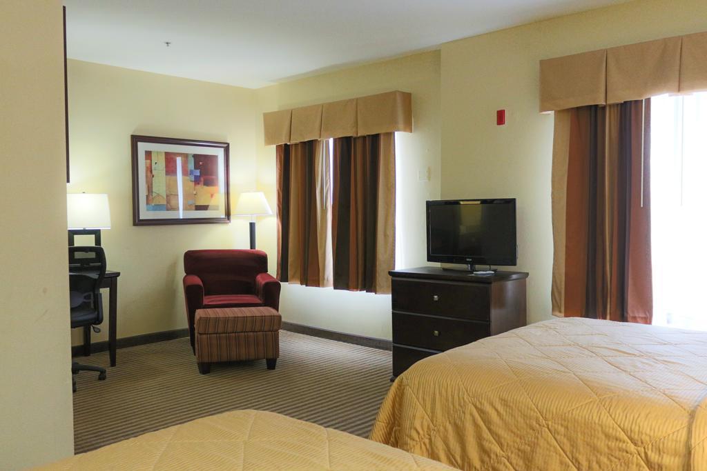 Frontier Hotel Houston Room photo