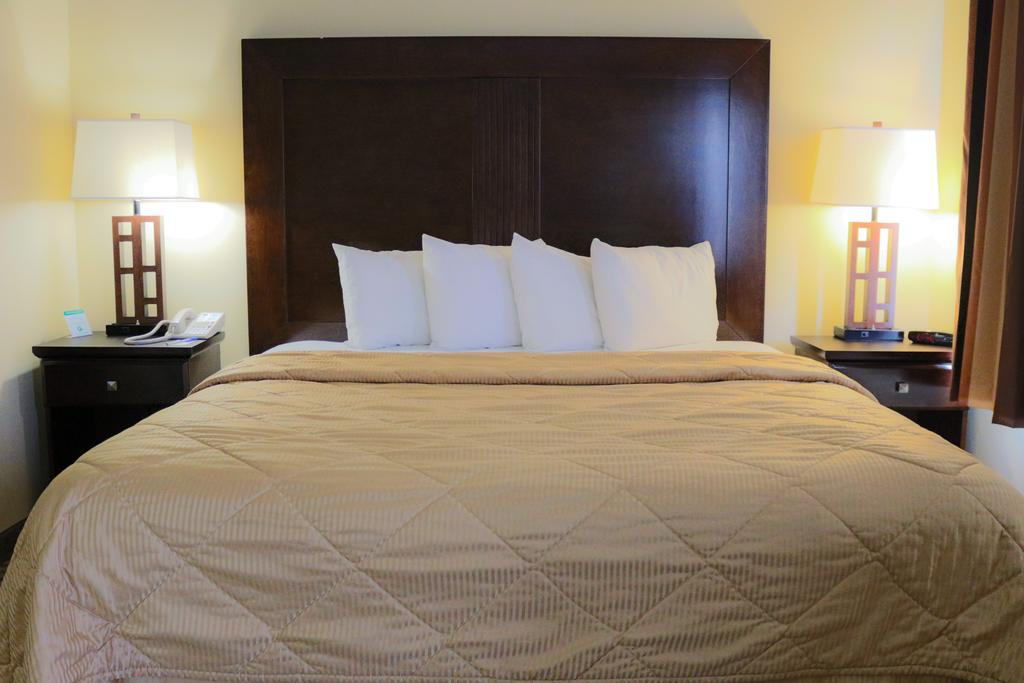 Frontier Hotel Houston Exterior photo